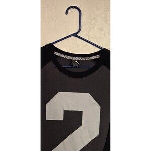 Men's Jordan #23, 3/4 length shirt in excellent condition size  L